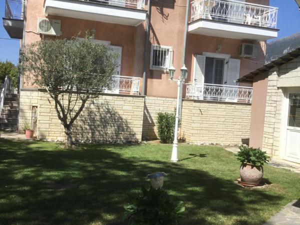 Villa Elena : photo 1 de la chambre chambre double avec balcon