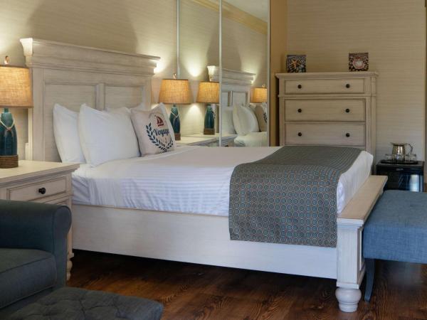 Prestige Beach House, WorldHotels Crafted : photo 1 de la chambre chambre lit queen-size avec balcon - vue sur parc