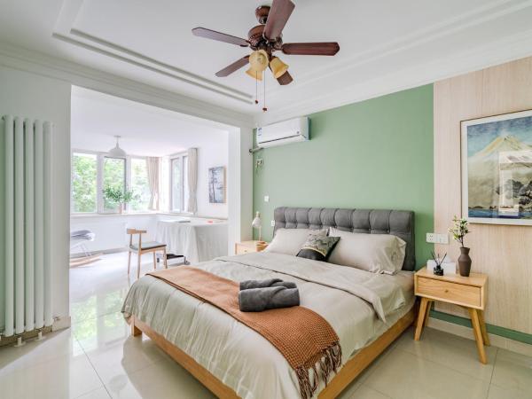 Wuhou District, Chengdu·XiuYuan : photo 1 de la chambre appartement avec balcon