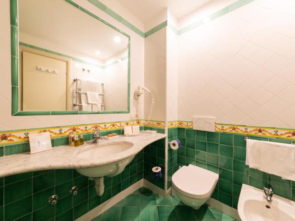 Hotel Continental Ischia : photo 5 de la chambre suite junior