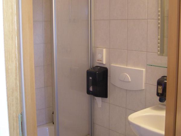 Hotel Alt Vinnhorst : photo 4 de la chambre chambre double