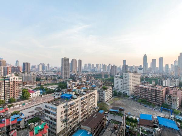 [Roader] Wuhan Jiang'an District·Hong Kong Road : photo 8 de la chambre appartement avec balcon