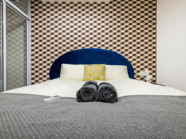 Chongqing·Yuzhong·Xiaoshizi· : photo 4 de la chambre appartement avec balcon