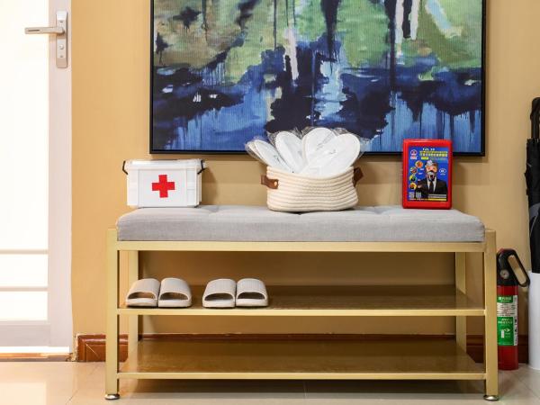 Chongqing·Yuzhong·Xiaoshizi· : photo 8 de la chambre appartement avec balcon