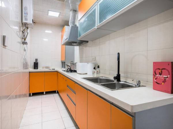 Chongqing·Yuzhong·Xiaoshizi· : photo 10 de la chambre appartement avec balcon