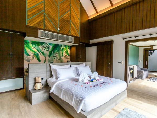 ChaoKoh Phi Phi Hotel and Resort- SHA Extra Plus : photo 1 de la chambre villa de luxe avec vue sur la piscine