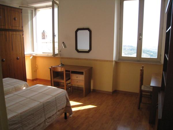 Casa Mariotti : photo 1 de la chambre chambre double ou lits jumeaux avec salle de bains commune