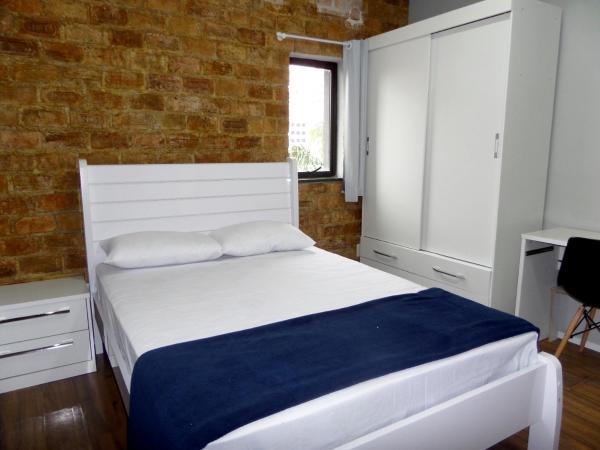 Visto Hostel : photo 4 de la chambre grande chambre double