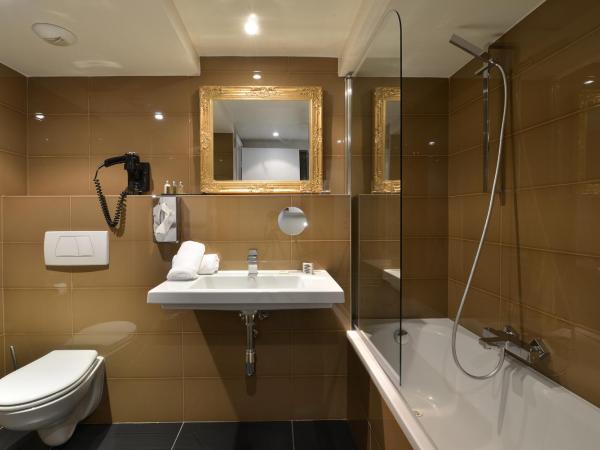 Hôtel La Villa Cannes : photo 1 de la chambre chambre côté jardin