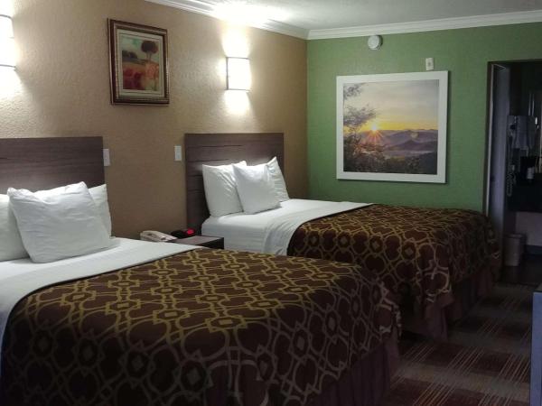 Days Inn by Wyndham Houston East : photo 2 de la chambre chambre double avec 2 lits doubles - fumeurs