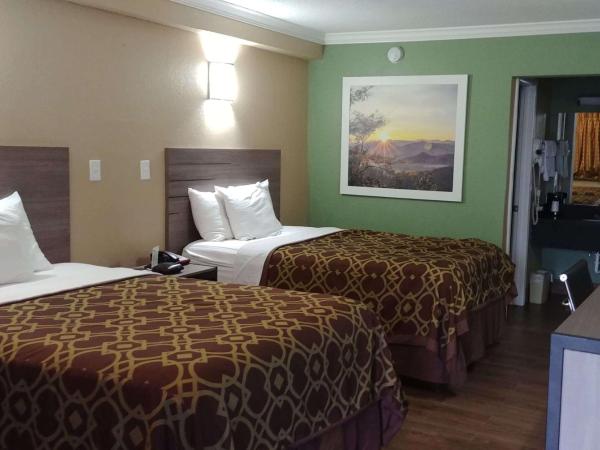 Days Inn by Wyndham Houston East : photo 1 de la chambre chambre double avec 2 lits doubles - non-fumeurs