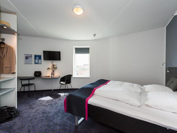 Cabinn Copenhagen : photo 1 de la chambre chambre capitaine avec lit double