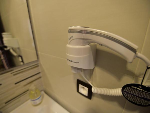 Le Pavillon d'or : photo 1 de la chambre chambre double