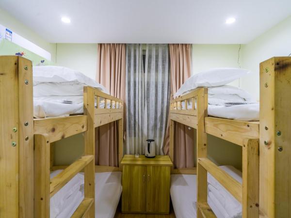 Hangzhou Memory Travel International Hotel-Edge Westlake : photo 2 de la chambre chambre quadruple standard