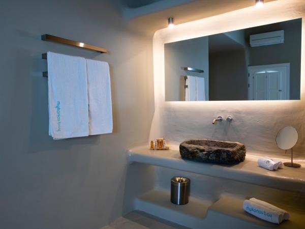 Mykonos Bay Resort & Villas : photo 2 de la chambre résidence premium standard avec jacuzzi extérieur – bâtiment annexe