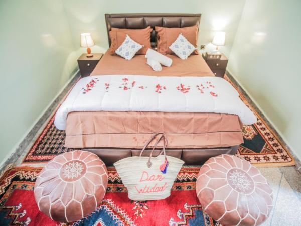 Dar Widad : photo 5 de la chambre chambre double avec salle de bains commune