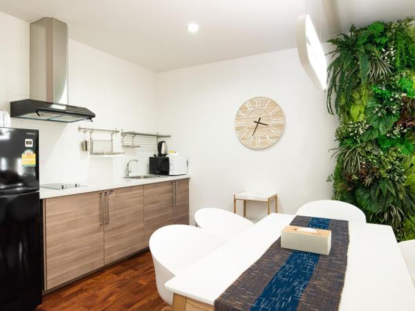 Benviar Tonson Residence : photo 2 de la chambre suite 2 chambres