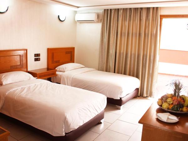 Hotel Club Almoggar Garden Beach : photo 1 de la chambre appartement familial