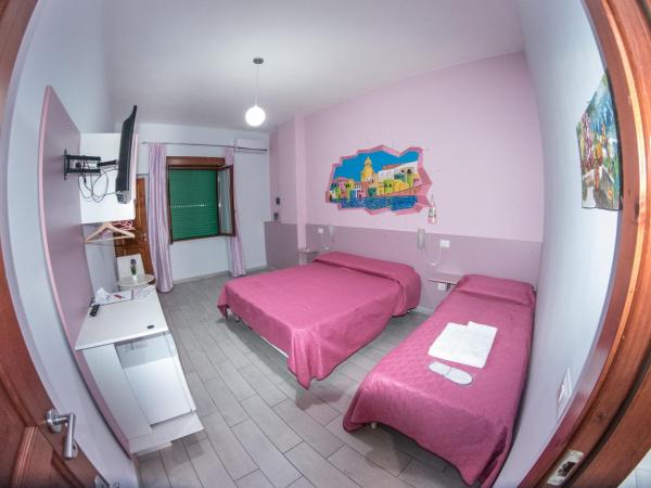 B&B Le isole : photo 7 de la chambre chambre quadruple classique