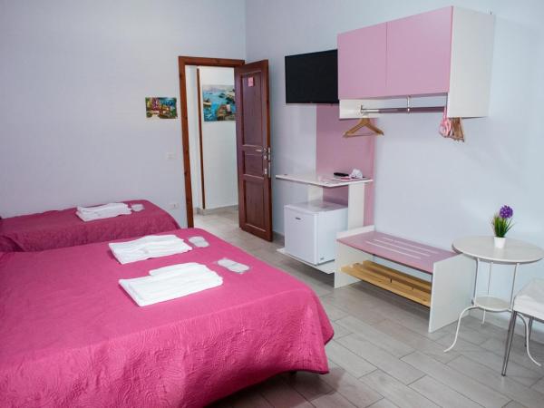 B&B Le isole : photo 4 de la chambre chambre quadruple classique