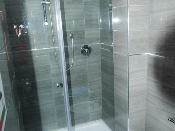 B&B Le isole : photo 2 de la chambre chambre quadruple classique