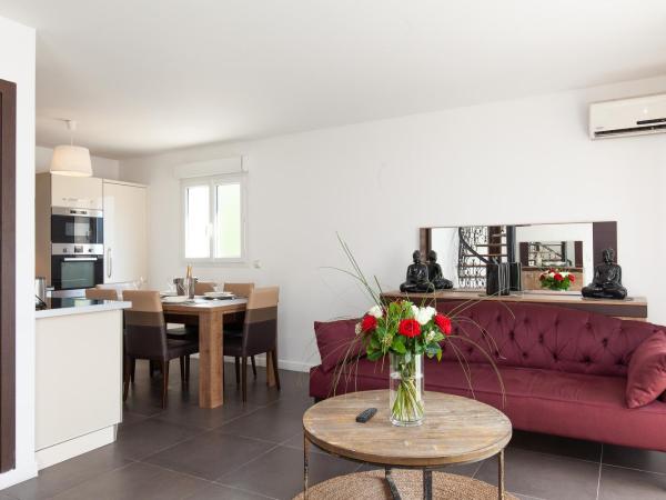 Résidence d'Azur Riou : photo 3 de la chambre appartement en duplex