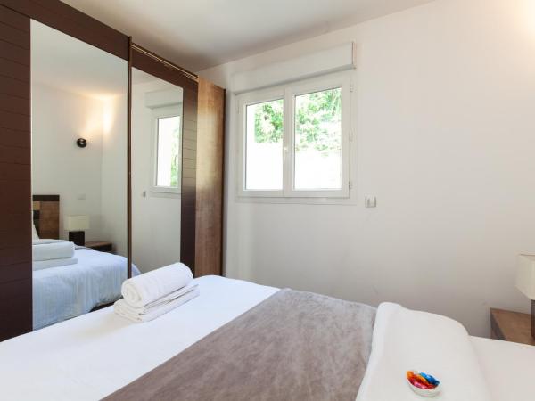 Résidence d'Azur Riou : photo 7 de la chambre appartement en duplex