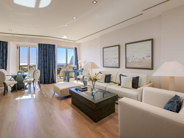 Las Arenas Balneario Resort : photo 2 de la chambre suite junior - vue sur mer