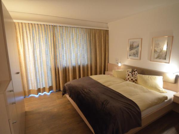 Hotel Belmont : photo 2 de la chambre chambre double avec kitchenette et balcon