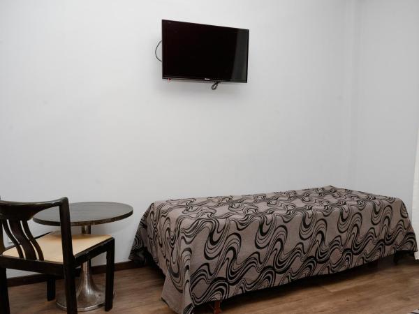 Tucuman Palace Hotel : photo 4 de la chambre chambre triple