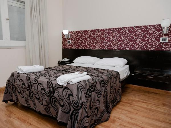 Tucuman Palace Hotel : photo 4 de la chambre chambre double ou lits jumeaux