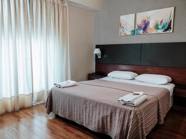 Tucuman Palace Hotel : photo 1 de la chambre chambre double ou lits jumeaux