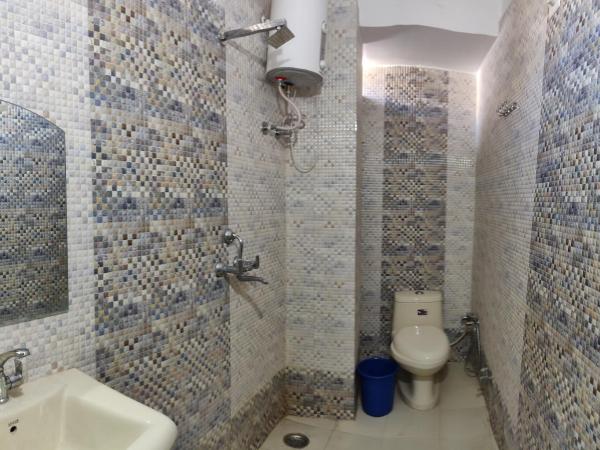 Jagat Villa Guest House : photo 4 de la chambre chambre deluxe double ou lits jumeaux