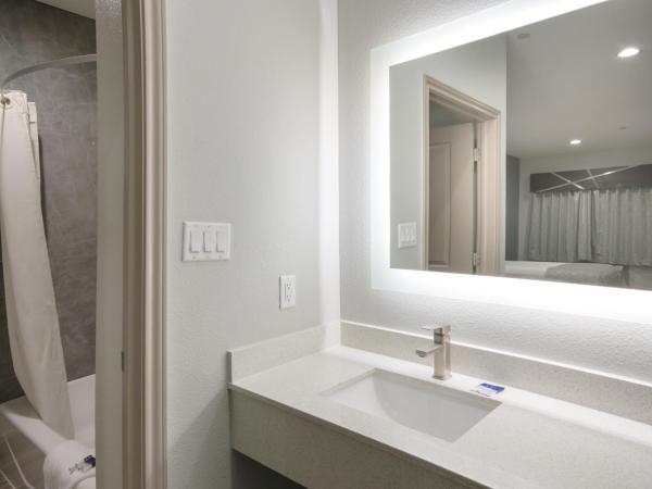 Americas Best Value Inn & Suites Northeast Houston I-610 : photo 5 de la chambre chambre 2 lits queen-size 