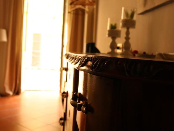 La Maison : photo 8 de la chambre chambre triple avec salle de bains commune