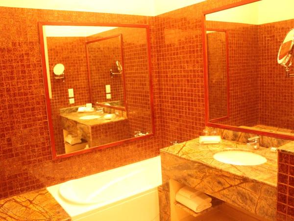 Ramada by Wyndham Jaipur Jaisinghpura : photo 2 de la chambre king suite (non smoking)