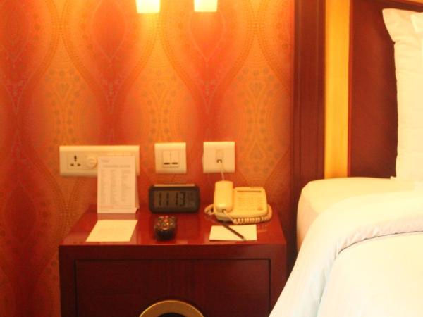 Ramada by Wyndham Jaipur Jaisinghpura : photo 8 de la chambre king suite (non smoking)