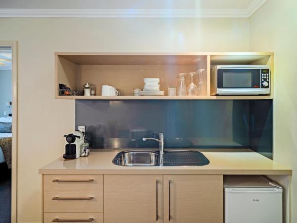 Silver Fern Rotorua Suites & Spa : photo 7 de la chambre executive one bedroom suite with spa pool