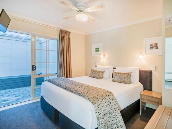 Silver Fern Rotorua Suites & Spa : photo 2 de la chambre executive one bedroom suite with spa pool