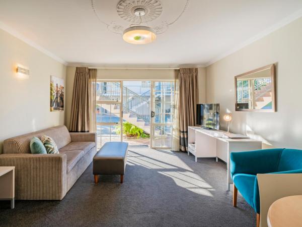 Silver Fern Rotorua Suites & Spa : photo 1 de la chambre executive one bedroom suite with spa pool