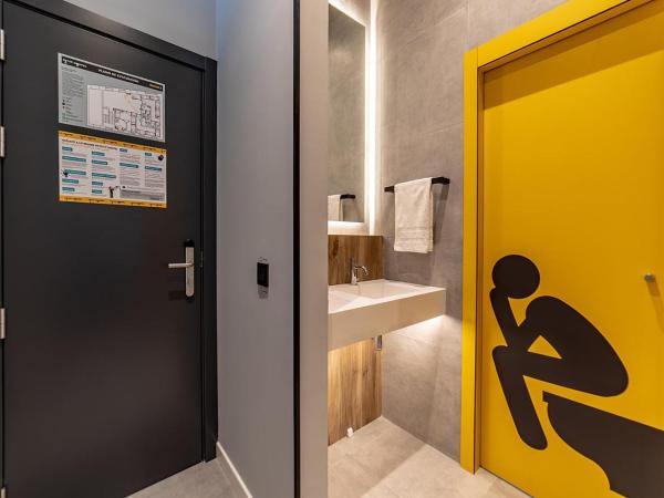 Petit Hostel La Latina : photo 3 de la chambre lit dans dortoir mixte de 6 lits