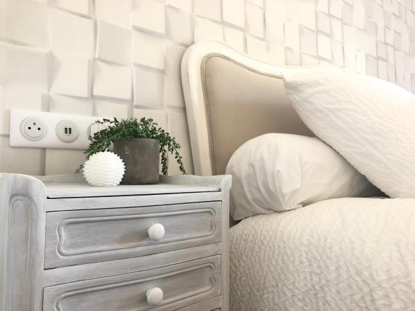 Le Coeur de la Bastide - Adult only : photo 1 de la chambre chambre lit queen-size - vue sur jardin