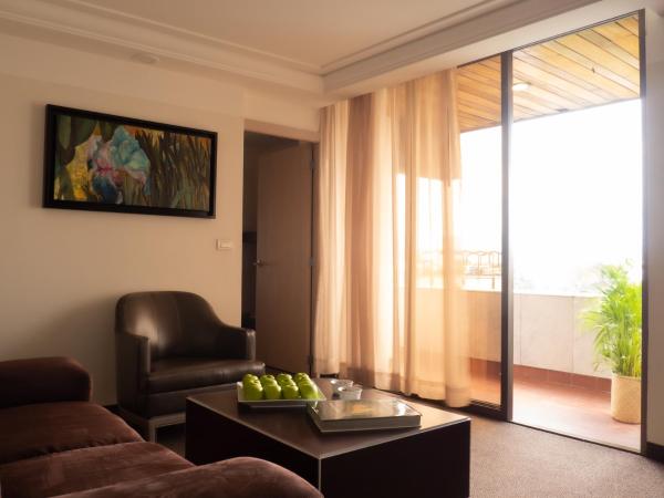 Hotel Marbella : photo 2 de la chambre suite master