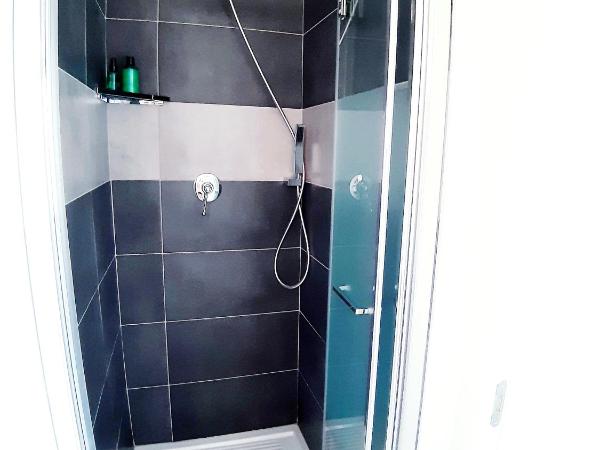 Wagon-lit : photo 10 de la chambre chambre double ou lits jumeaux avec salle de bains privative