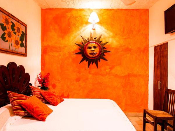 Hotel Posada De Roger : photo 8 de la chambre chambre Économique - sans fenêtre