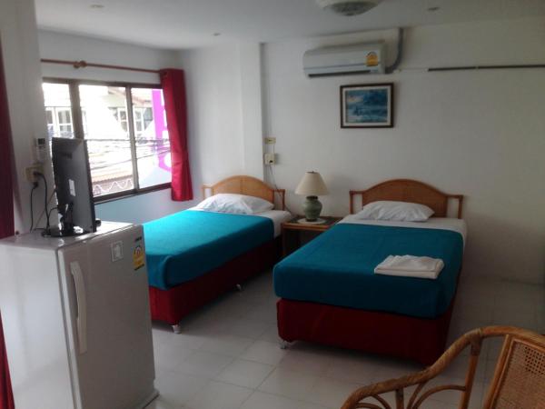 A&B Hotel : photo 3 de la chambre chambre deluxe double ou lits jumeaux