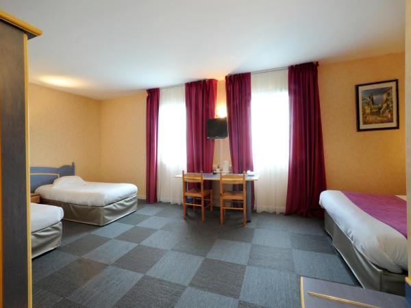 Comfort Hotel Saintes : photo 7 de la chambre chambre familiale