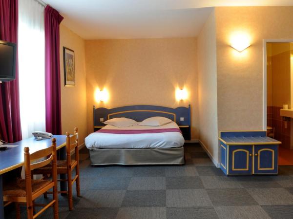 Comfort Hotel Saintes : photo 6 de la chambre chambre familiale