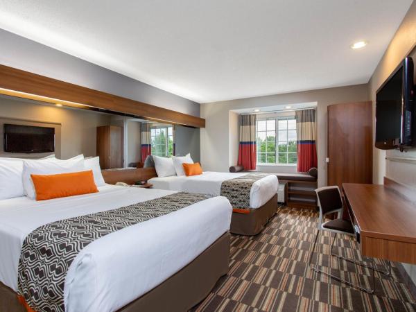 Microtel Inn & Suites by Wyndham Philadelphia Airport : photo 3 de la chambre chambre 2 lits queen-size - non-fumeurs