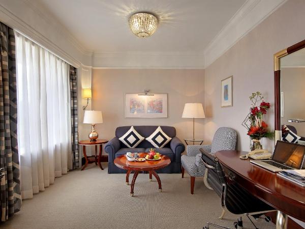 Hotel Royal Macau : photo 3 de la chambre suite lit king-size royale premier avec 2 petits-déjeuners, 2 goûters et les avantages du salon